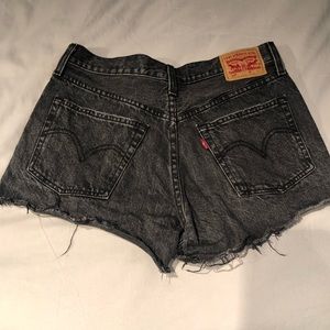 501 Levi shorts